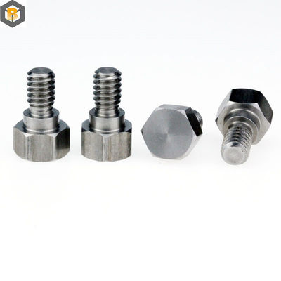 Fermetures spéciales BY-0513 en acier inoxydable vis d'épaule sur mesure avec finition de polissage