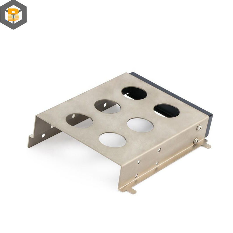Fabrication de tôles métalliques de haute précision sur mesure 2D / 3D / dessin